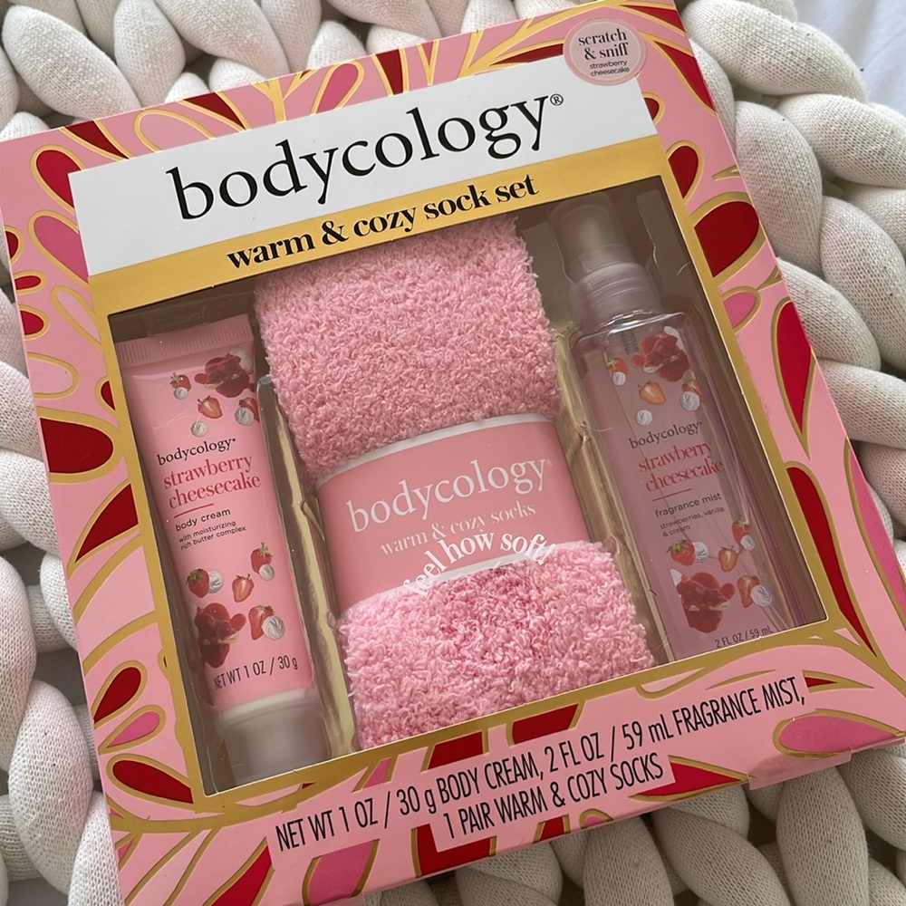 Gift set 🍓 - Picture 2 of 3